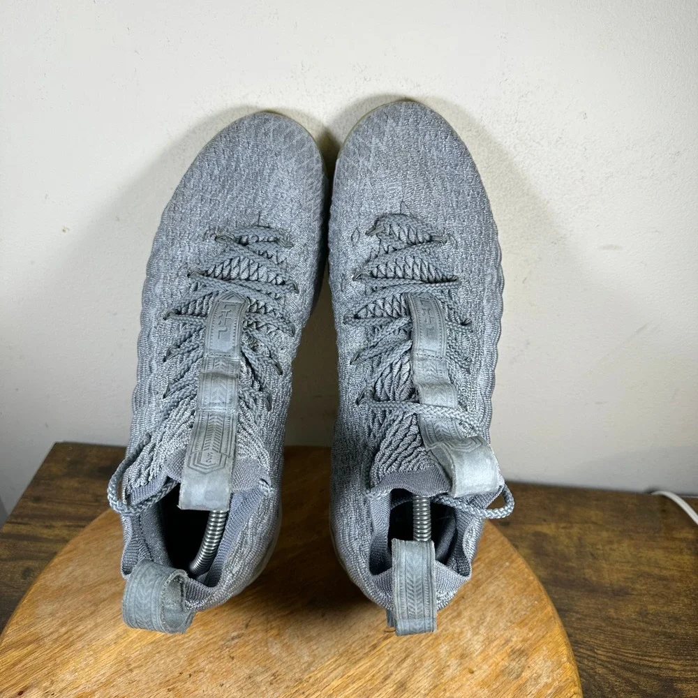 Nike Lebron 15 City Edition Men's Basketball Shoes Grey Size 12 897648-005 - Picture 2 of 8